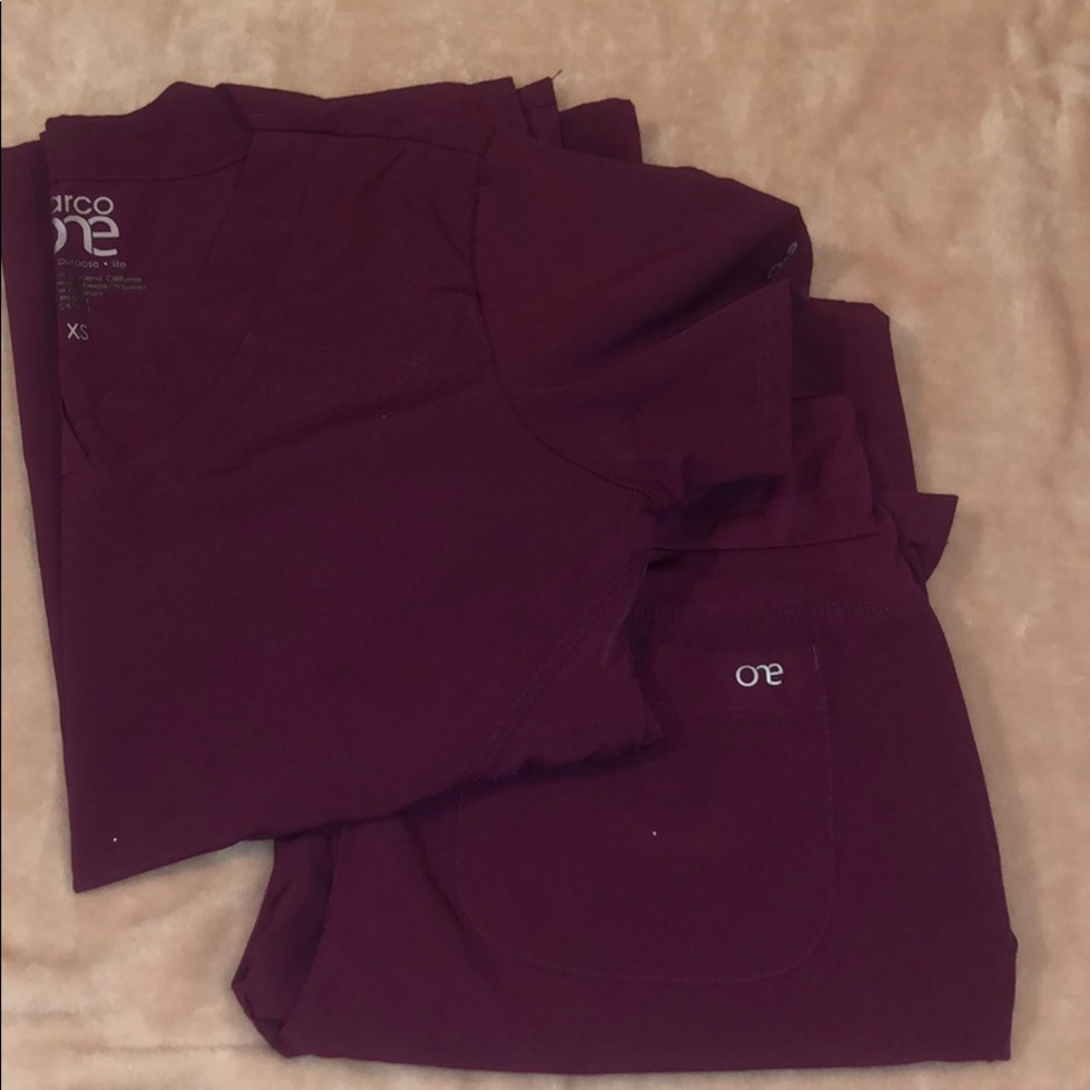 Barco One Scrub Set